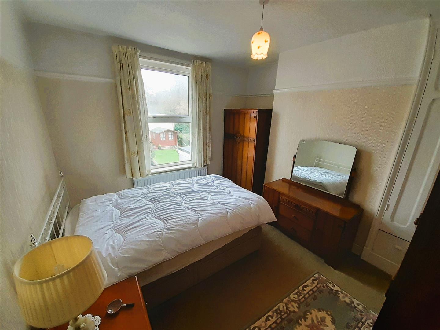 Llwynhendy Road, Llanelli, SA14 9HR